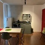 Studio Novo Metro Garagem Eab807